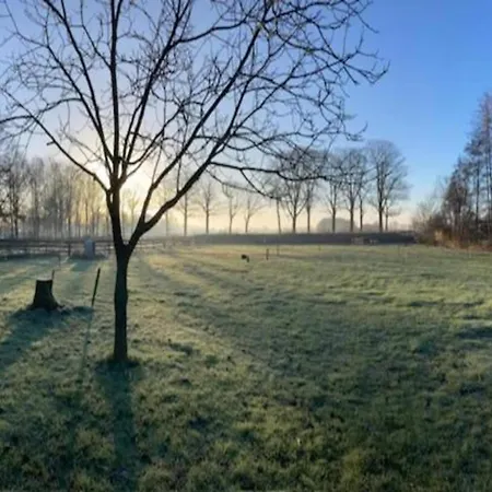 In With Private Garden, Cleaning Included Апартаменты Грунло